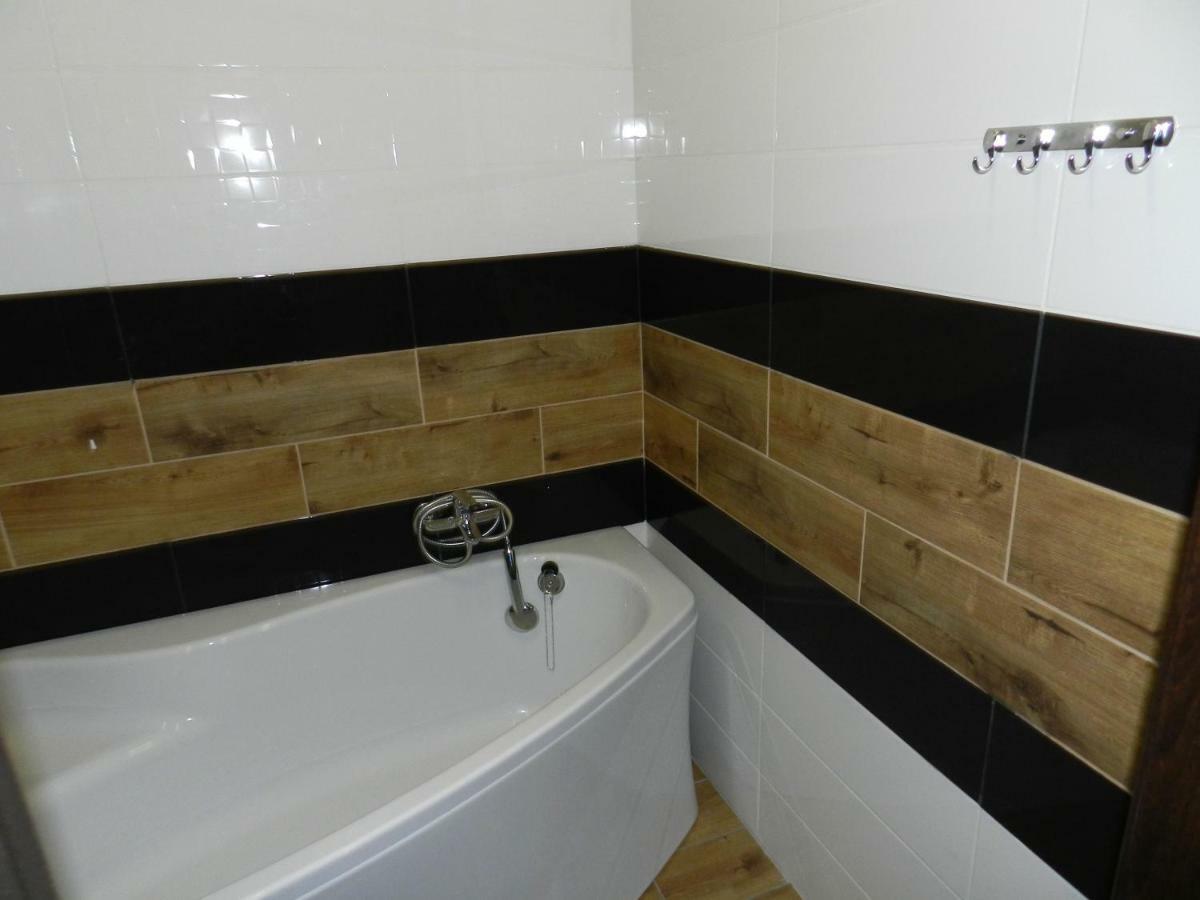 3-Room Luxury Apartment 100M2 On Sobornyi Avenue 193, By Grandhome Zaporizhia Eksteriør billede